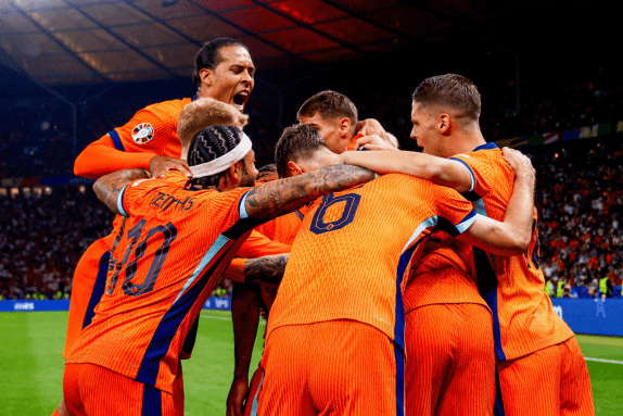 克莱因丁斯,意料之外挑,战意大利,牛博网彩票网,中国牛博网彩票网官方,牛博网彩票网官网,牛博网彩票网首页