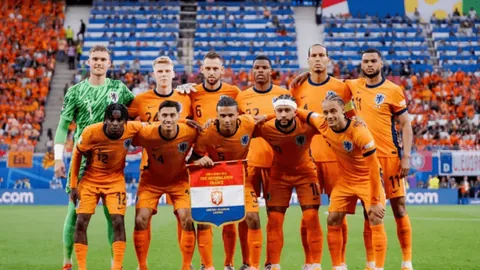 新加坡WTT大满贯赛：中国选手全方位晋级突破